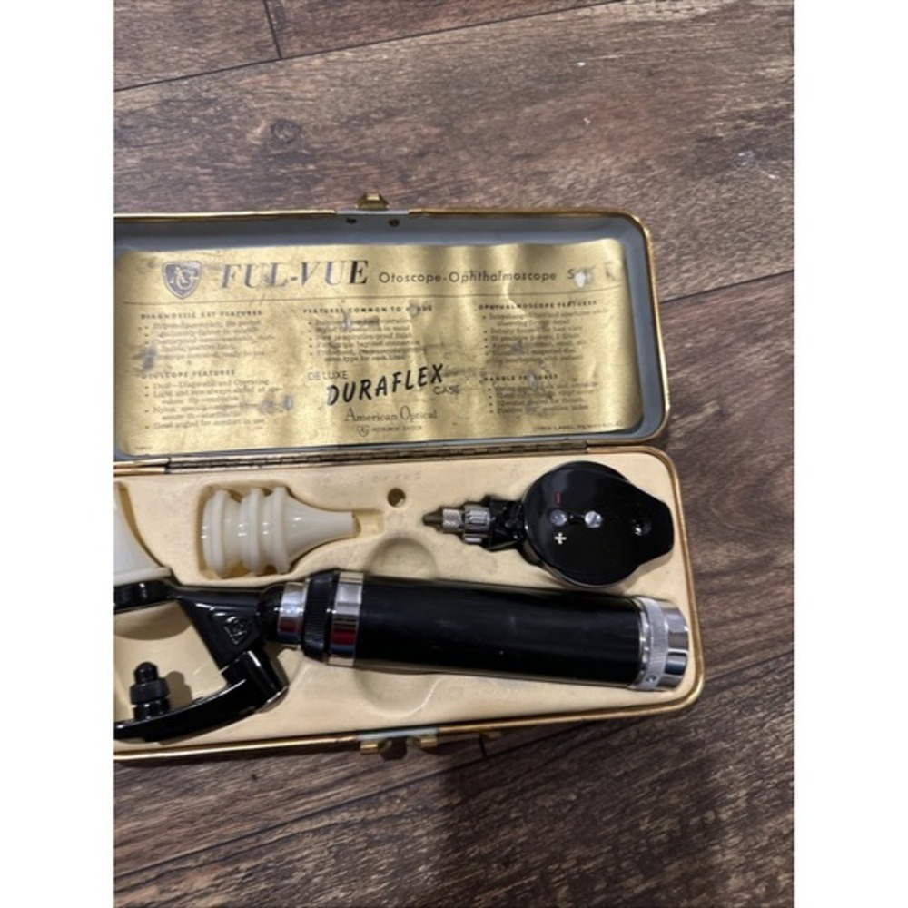 ful-vue otoscope deluxe duraflex case american optical. Vintage. Old.